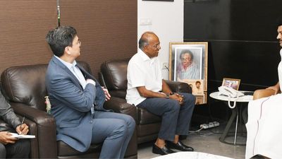 Singapore Minister calls on Chief Minister