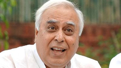 Tragedy of this ‘mother of democracy’, says Sibal on Maharashtra speaker ruling