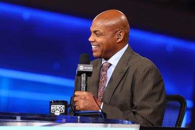 Charles Barkley defends Jimmy Kimmel, has a stern warning for Aaron Rodgers