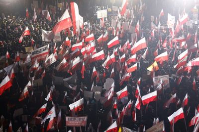 Polish Populists Rally Against Govt Reforms As President Pardons Ex-MPs