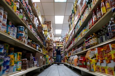 US Consumer Inflation Increases in December Due to Rising Costs