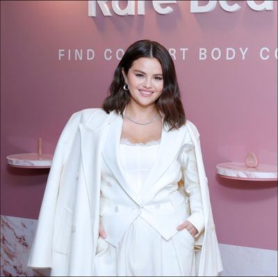 Selena Gomez Is a Dazzling Vision in White for Rare Beauty