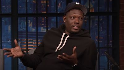 In A Now-Deleted Post SNL's Michael Che Says Comedians Like Jo Koy Should 'Boycott' Awards Shows