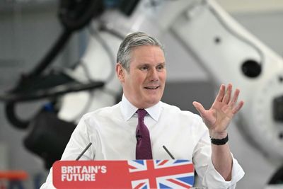 Starmer Denies Plan for Toothbrushing In Schools Is 'Nanny State' Politics