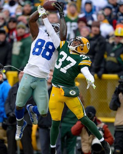 Dez Bryant's Unforgettable Game-Changing Catch: A Revolutionary Moment