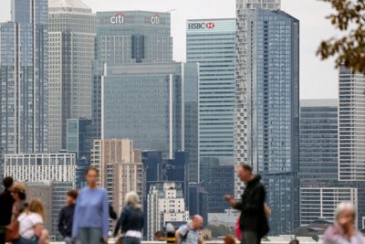 UK Economy Grows in November, But Near Recession Territory