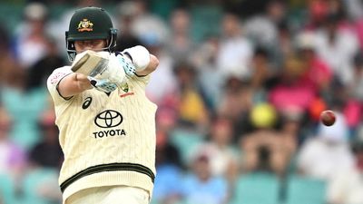 Smith points to new-ball success to back opener move