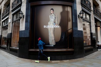 Burberry warns on profit as luxury demand wanes