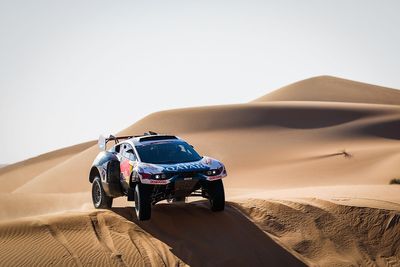 Al-Attiyah will "do everything" to help Loeb beat Audi to Dakar win