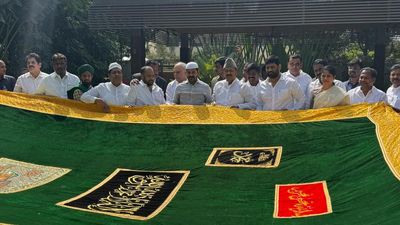 Revanth sends ‘sacred chadar’ to Ajmer Dargah