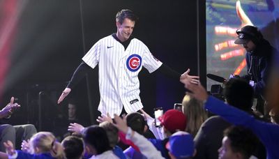 Pressure? Cubs’ Craig Counsell just got here, and already he’s on the run like a ‘Fugitive’