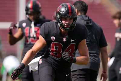 Report: Stanford transfer tight end visiting Georgia football