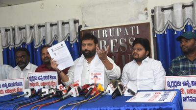 Jagan, Peddireddi betrayed Balijas in Rayalaseema, says JSP leader
