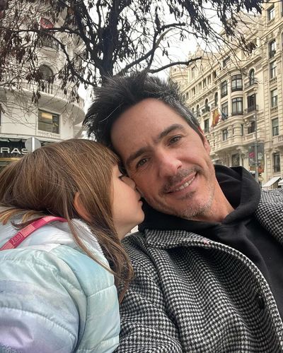 Mauricio Ochmann's Heartwarming Moments Captured with Daughter