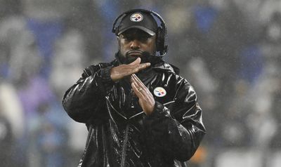 Mike Tomlin will reportedly assess his coaching future whenever the Steelers’ season ends