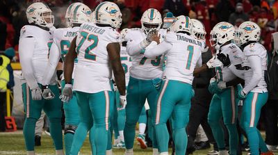 Where Chiefs-Dolphins Playoff Bout Ranks Among Coldest Games in NFL History