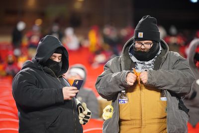 Subzero Weather at Dolphins-Chiefs Game Has Fans Battling the Conditions, Too