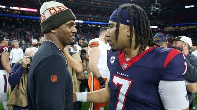 Texans’ Wild-Card Win Over Browns Shows Risk of Blockbuster QB Trades