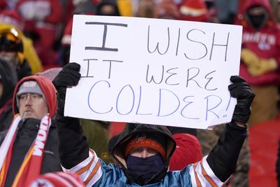 7 pictures that show just how unbearably cold it is in Kansas City for Dolphins-Chiefs