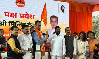 Milind Deora joins Shiv Sena in presence of CM Eknath Shinde