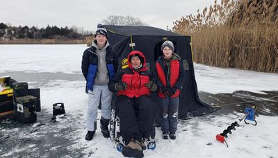 Ice-fishing regulations updated for Chicago-area public sites