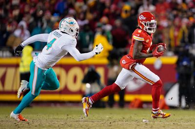 Studs and duds from Dolphins wild-card loss to the Chiefs