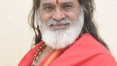 Veeramanidasan to receive Harivarasanam award today