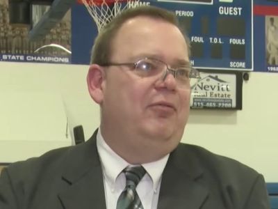 Iowa high school principal dies 10 days after shielding students from mass shooting