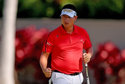 Carl Yuan loses ball near hospitality tent, gets questionable free drop after PGA Tour official’s ruling