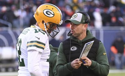 Matt LaFleur’s comment about the Packers’ different vibes had everyone making Aaron Rodgers jokes
