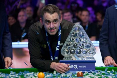 Ronnie O’Sullivan beats Ali Carter to land an eighth Masters title