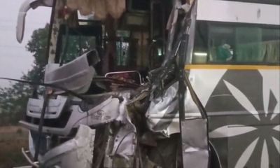Andhra: One killed, 30 injured as two buses collide on National Highway in Srikakulam