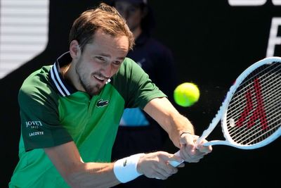 Daniil Medvedev battles Melbourne heat before opponent Terence Atmane retires