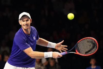 Andy Murray suffers straight-sets defeat in Australian Open first round