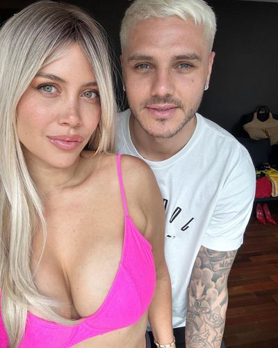 Mauro Icardi and Wanda Nara Share a Blissful Selfie Moment