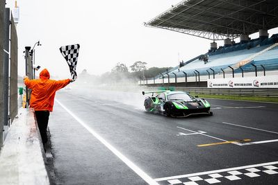 GT Winter Series Estoril: Rain creates mixed order for three different winners