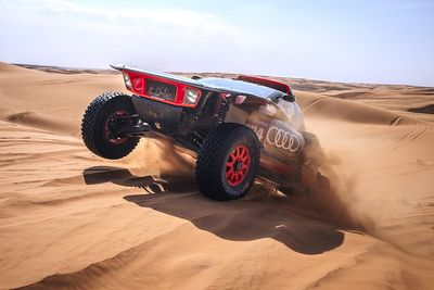 Dakar 2024, Stage 8: Sainz rebuilds lead as Ekstrom heads Audi 1-2