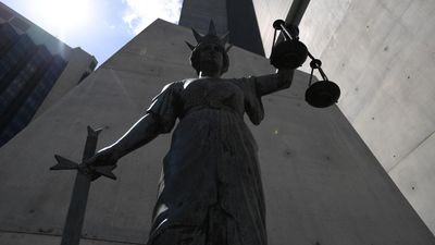 Man avoids jail for daylight robbery of teenage boys