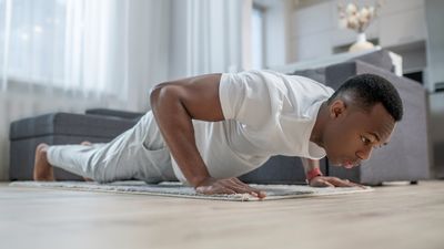 5 exercises, 10 minutes and this bodyweight workout to burn 100 calories