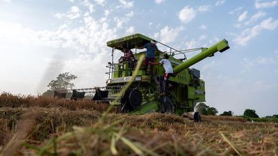 4 of family killed in road accident in Chamarajanagar