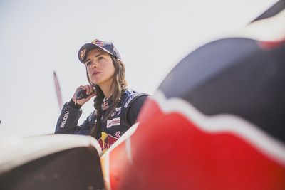 Interview with Cristina Gutierrez: "I see Carlos Sainz as incombustible"