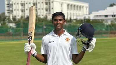 Cooch Behar Trophy Final | Prakhar Chaturvedi breaks Yuvraj’s record