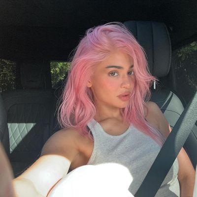 Kylie Jenner Is Back in Her Pink Hair Era