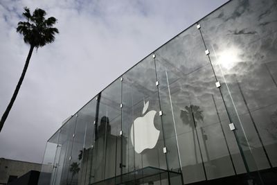 Apple Ends Samsung's 12-year Run As World's Top Smartphone Seller