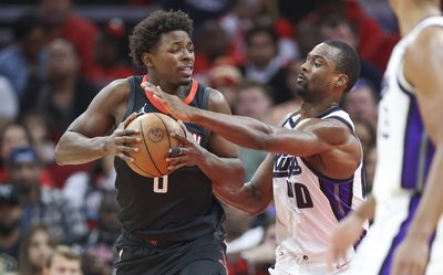 Report: Rockets interested in trade for Sacramento’s Harrison Barnes