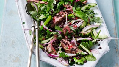 Peppered steak and lentil salad