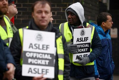ASLEF's Planned Walk-Outs Bring Disruption for Train Passengers Across England