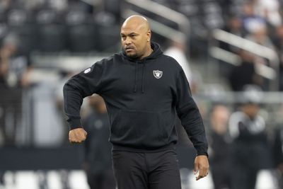 ESPN insider believes Raiders will hire Antonio Pierce