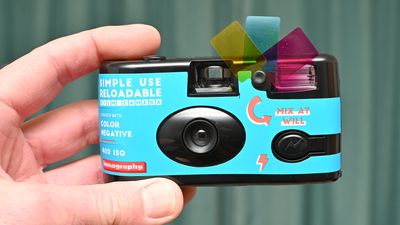 Lomography Simple Use Reloadable Film Camera Color Negative review: ‘simple use’ not single use