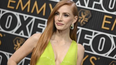 Jessica Chastain Fangirled Hard Over This Real Housewives Star While At The Emmys. See Their Sweet Interaction